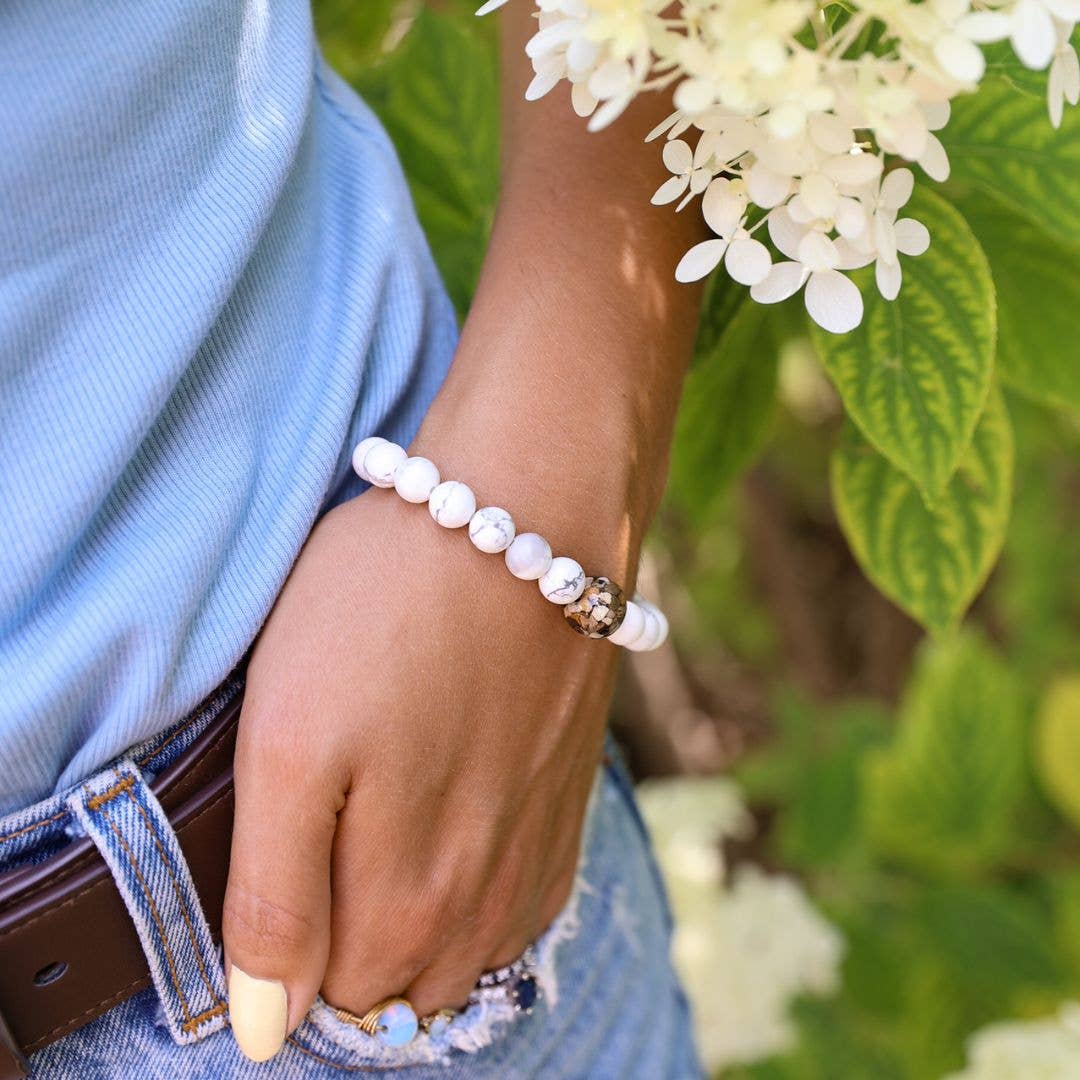 Leland Blue + White Howlite